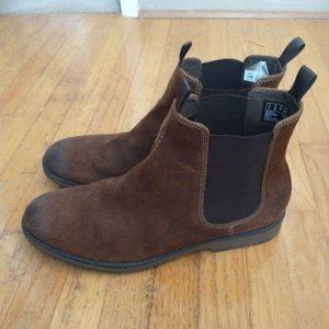 Clarks Gobi Chelsea Boots